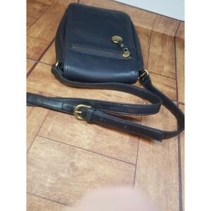 Sereta Navy Blue Crossbody Purse Flap Zipper Front Many Pocket